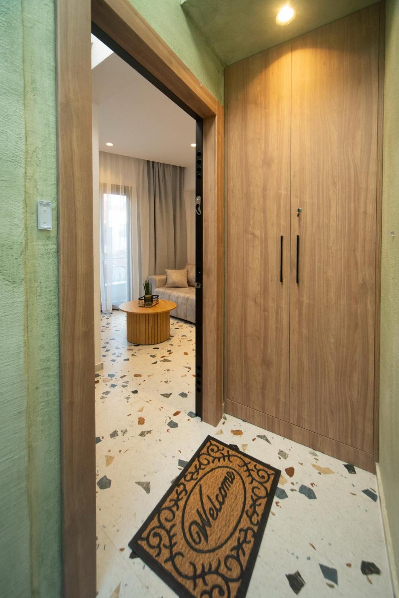 Antiqua Apartment Kavála ภายนอก รูปภาพ
