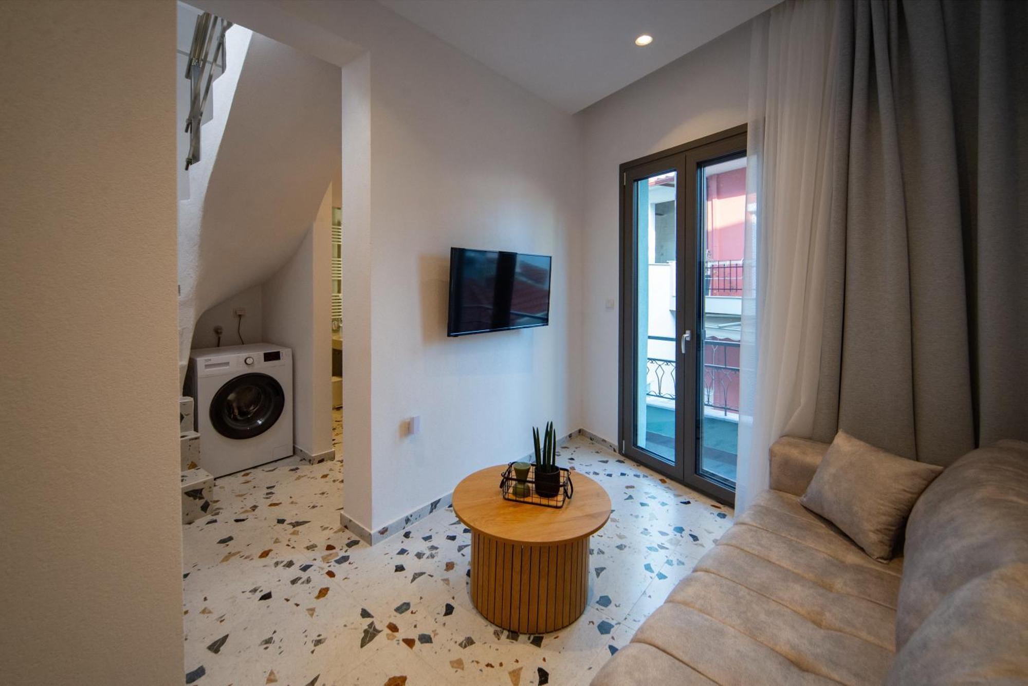 Antiqua Apartment Kavála ภายนอก รูปภาพ