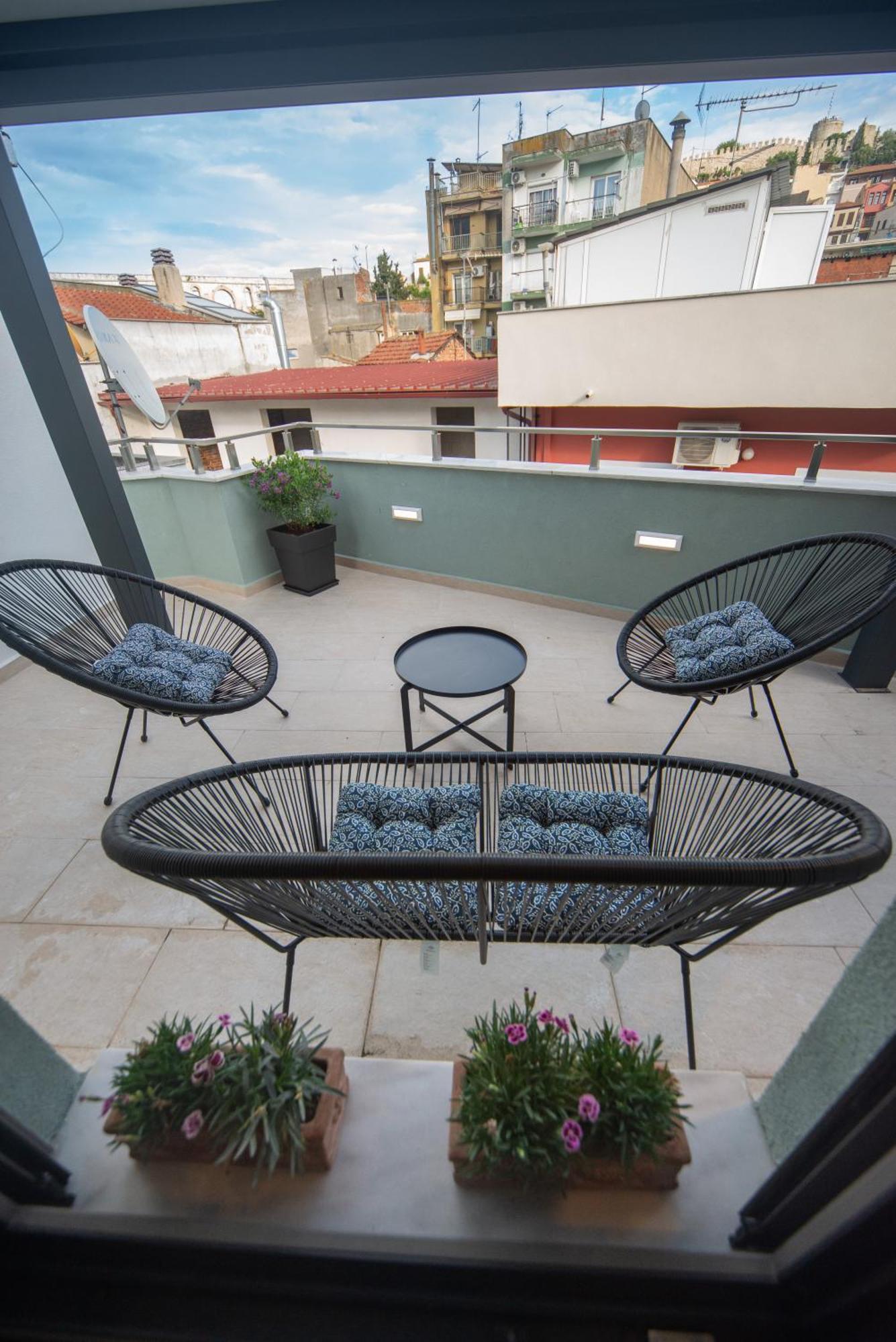 Antiqua Apartment Kavála ภายนอก รูปภาพ