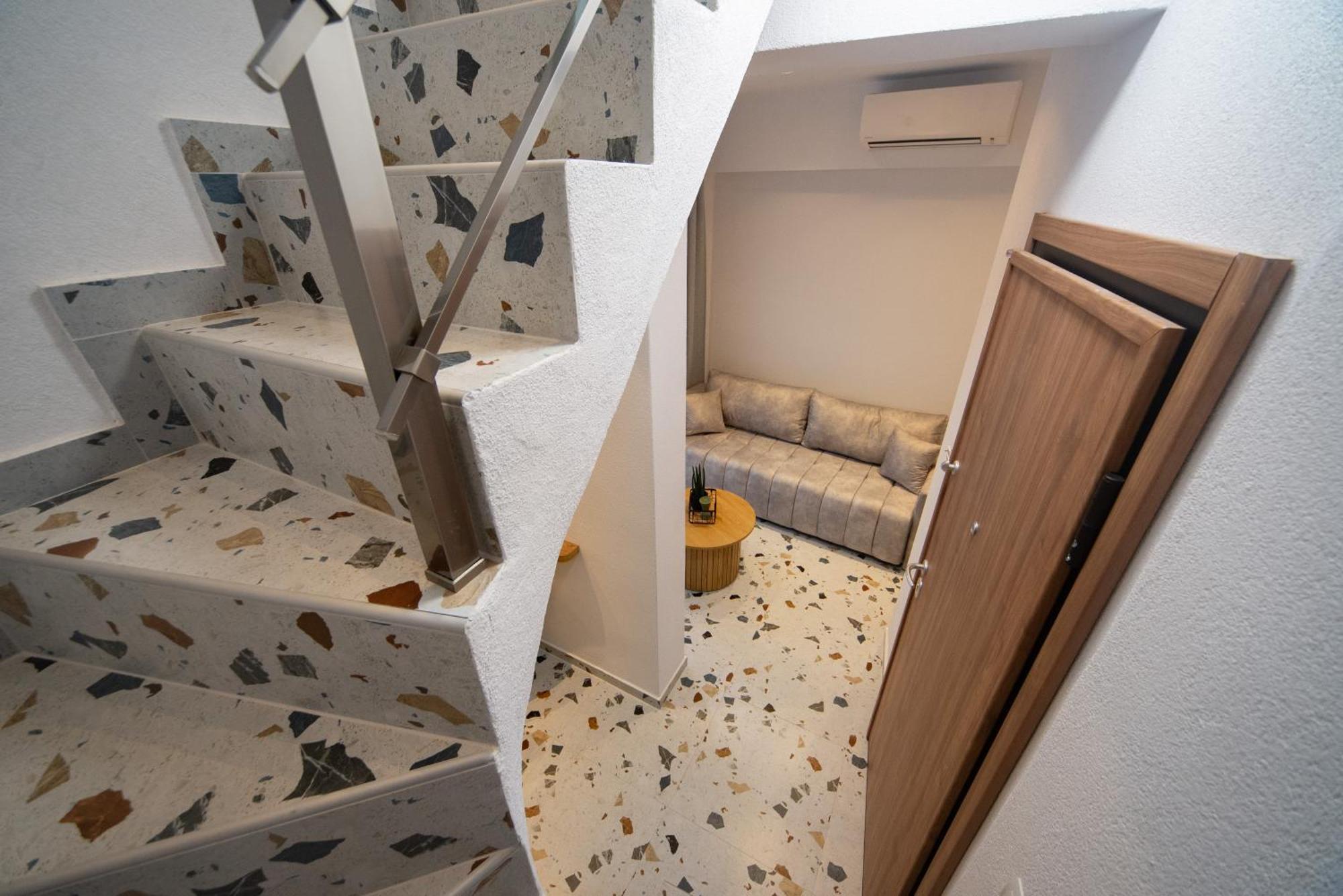 Antiqua Apartment Kavála ภายนอก รูปภาพ