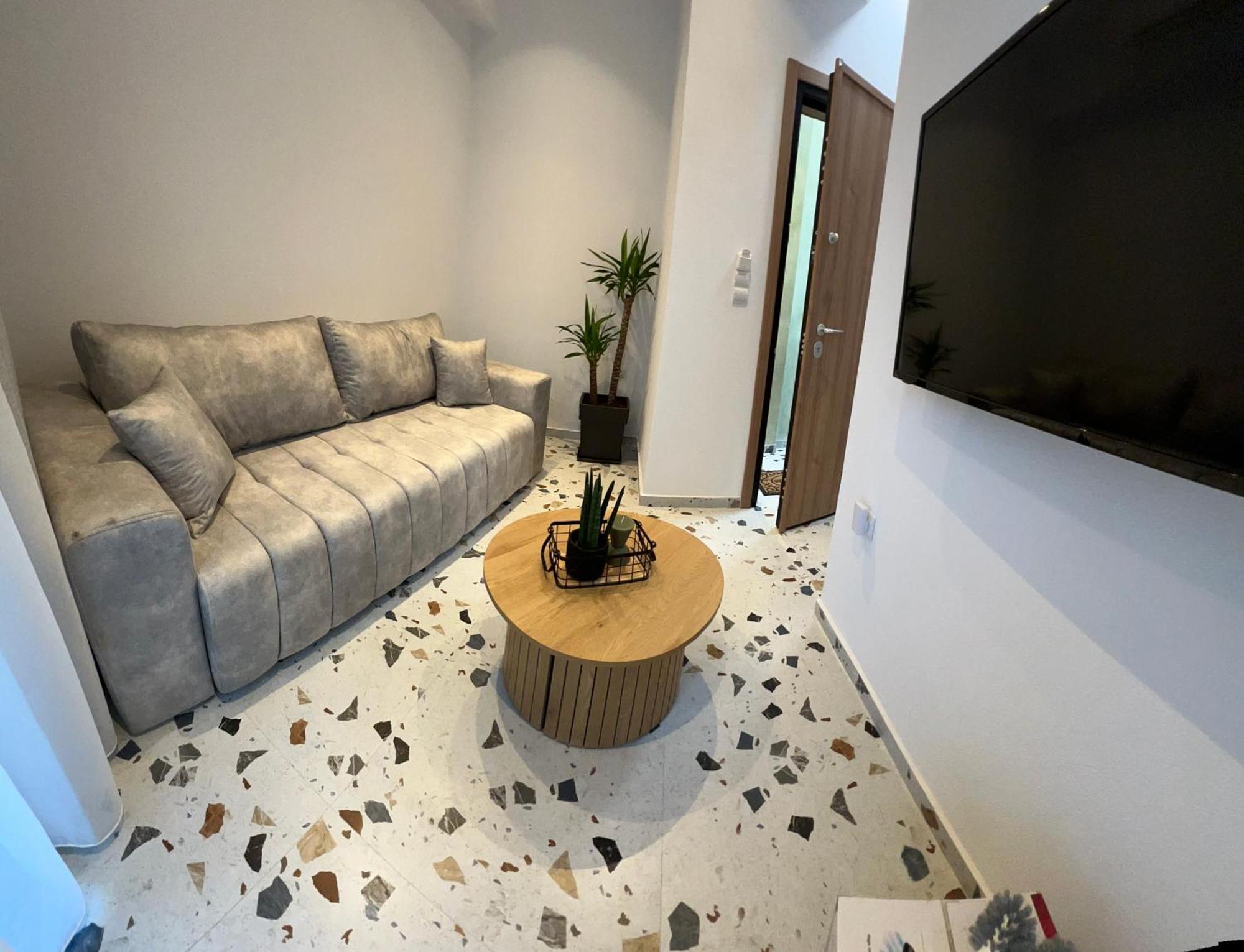 Antiqua Apartment Kavála ภายนอก รูปภาพ